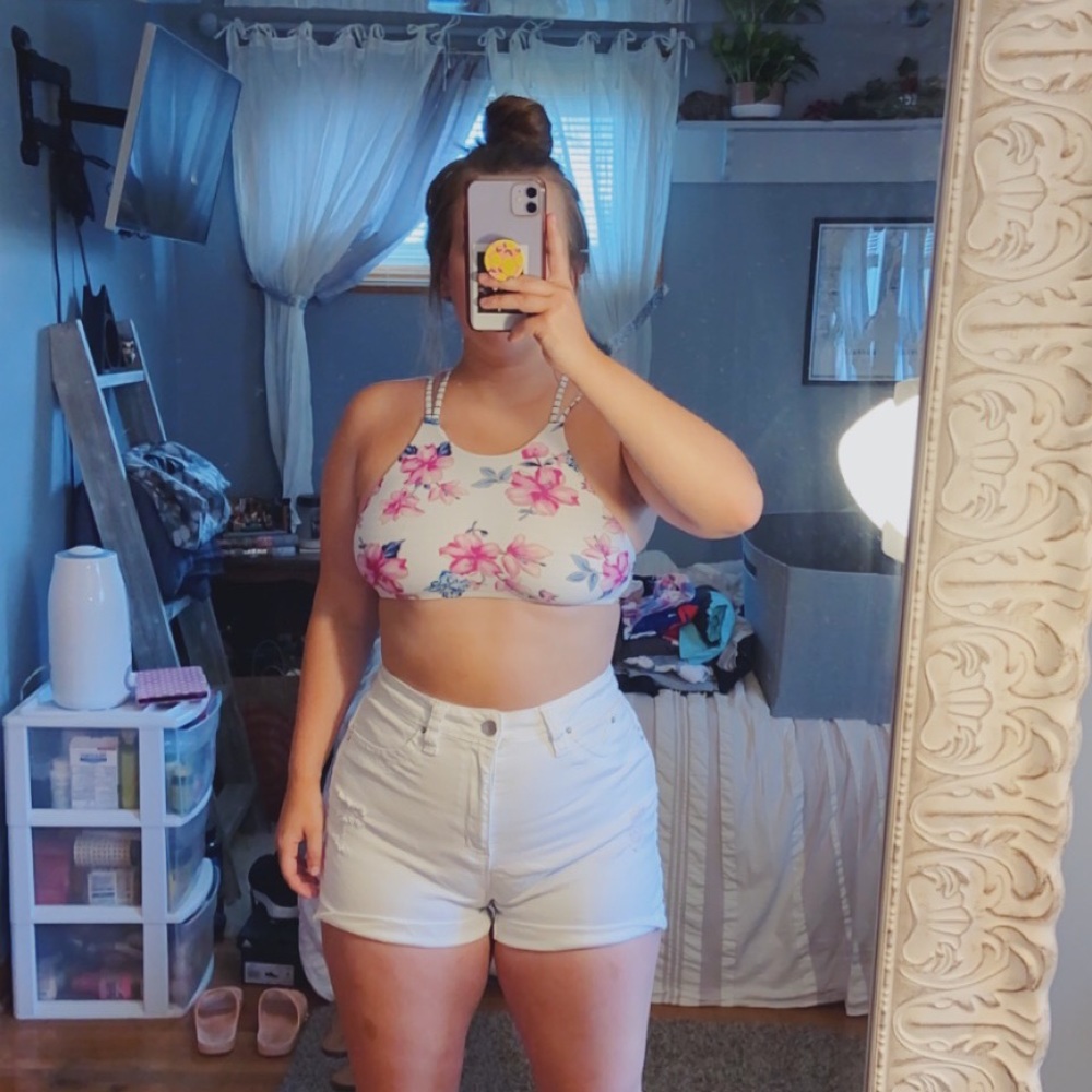 Frankie’s Bikinis